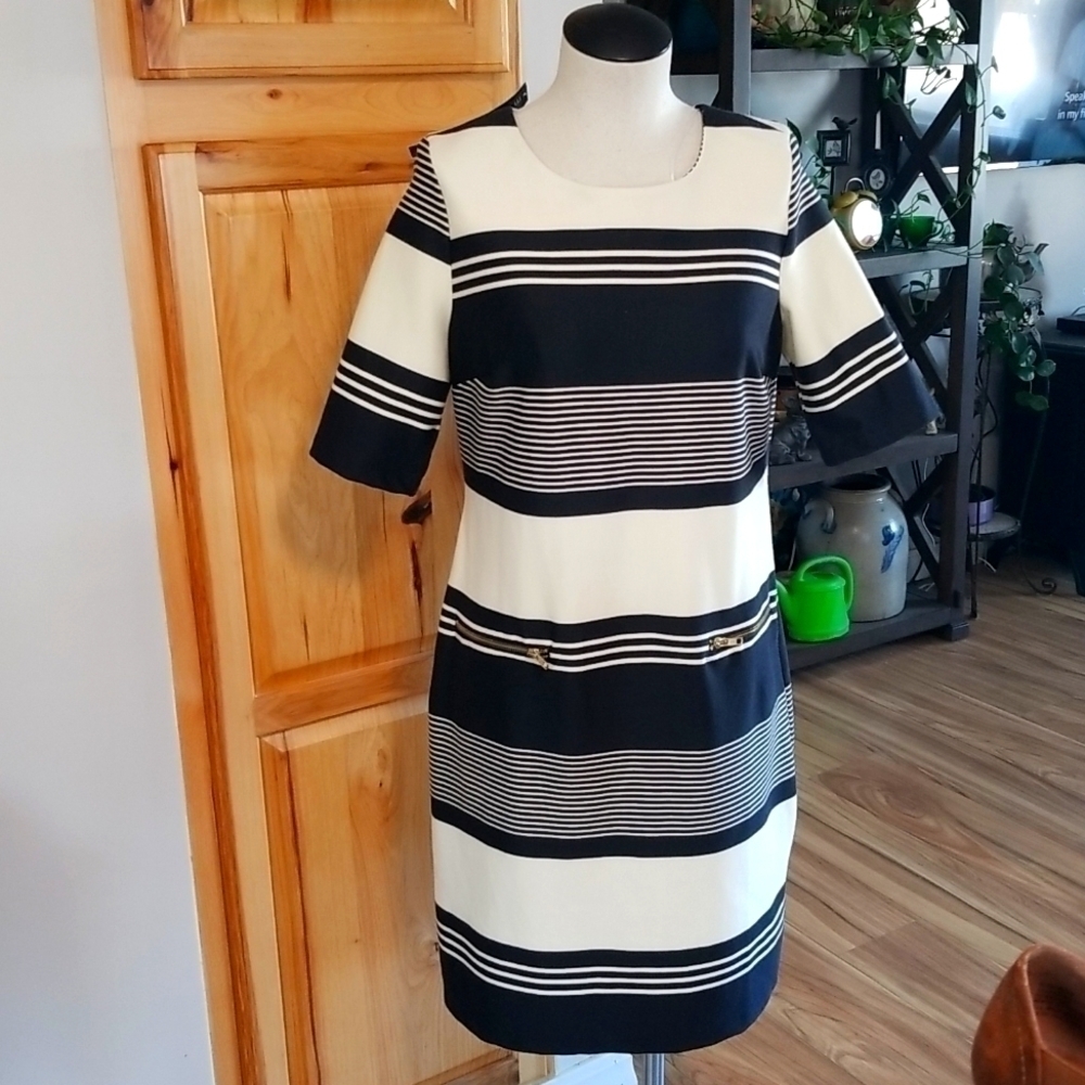 Madison Leigh NWT Black and Ivory Dress Size 8 NWT